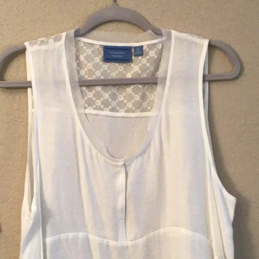 SIMPLY VERA sheer white angel wing top, never worn, size XL - Picture 4 of 6